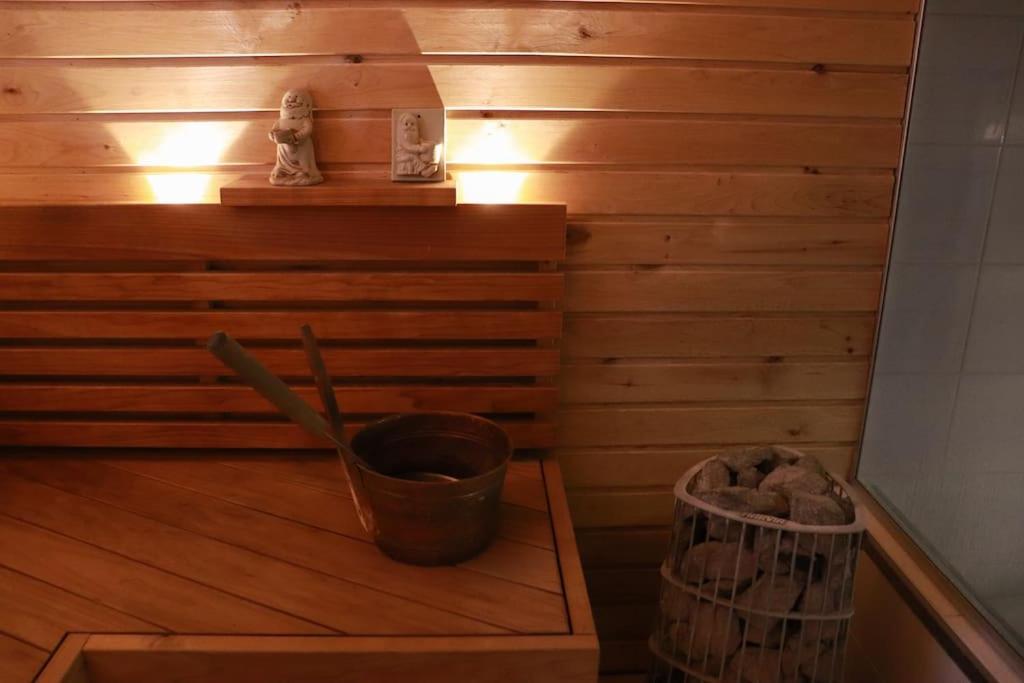 Cosy, Homely House With A Large Courtyard Saarenkylä 外观 照片