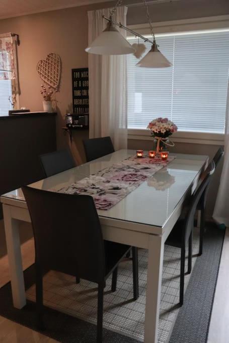 Cosy, Homely House With A Large Courtyard Saarenkylä 外观 照片
